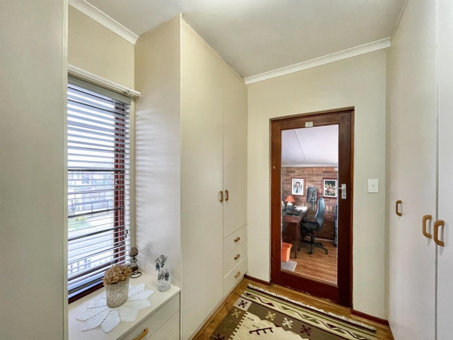 4 Bedroom Property for Sale in Tergniet Western Cape